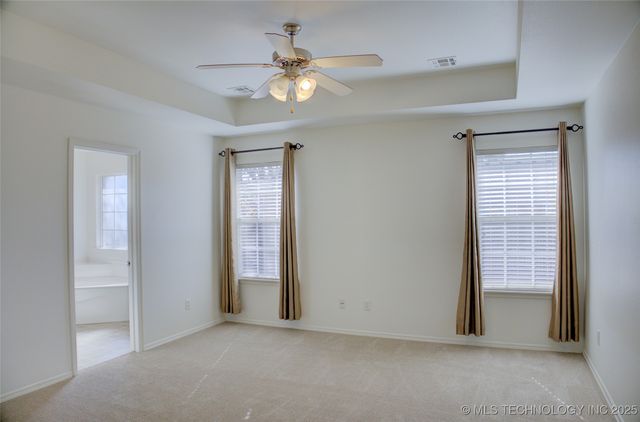 2102 W J Street, Jenks, OK 74037