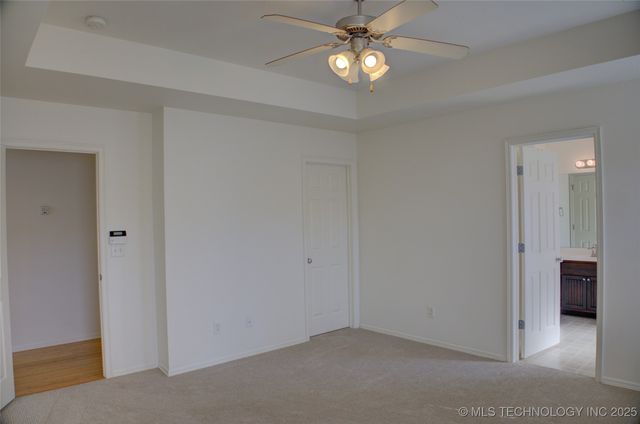 2102 W J Street, Jenks, OK 74037