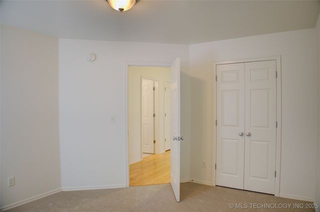 2102 W J Street, Jenks, OK 74037