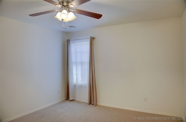 2102 W J Street, Jenks, OK 74037