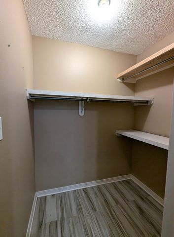 107 Raintree Dr., Hattiesburg, MS 39402