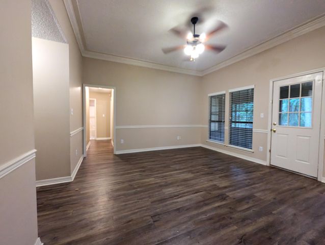 107 Raintree Dr., Hattiesburg, MS 39402