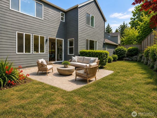 6729 Elderberry Avenue SE, Snoqualmie, WA 98065