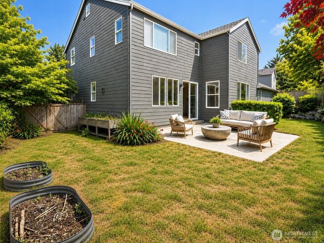 6729 Elderberry Avenue SE, Snoqualmie, WA 98065