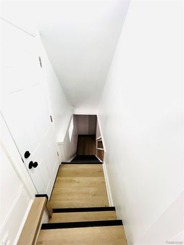 17347 Hartwell Street, Detroit, MI 48235