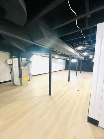 17347 Hartwell Street, Detroit, MI 48235