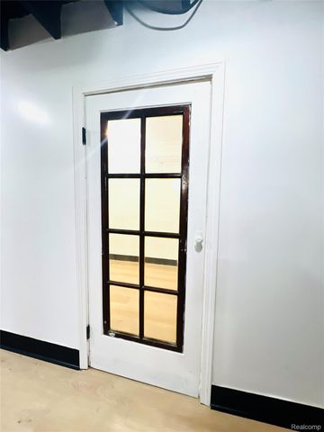 17347 Hartwell Street, Detroit, MI 48235