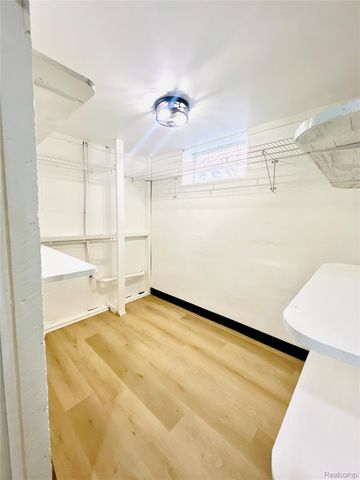 17347 Hartwell Street, Detroit, MI 48235