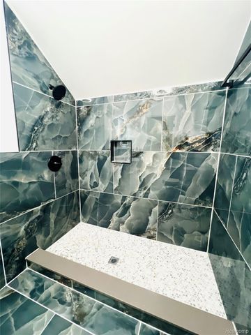 17347 Hartwell Street, Detroit, MI 48235