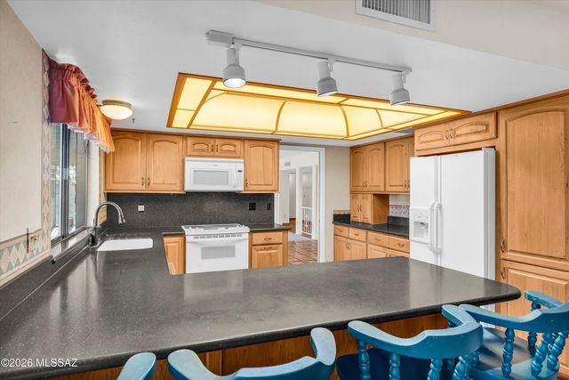 10760 E Placita Los Reyes, Tucson, AZ 85748