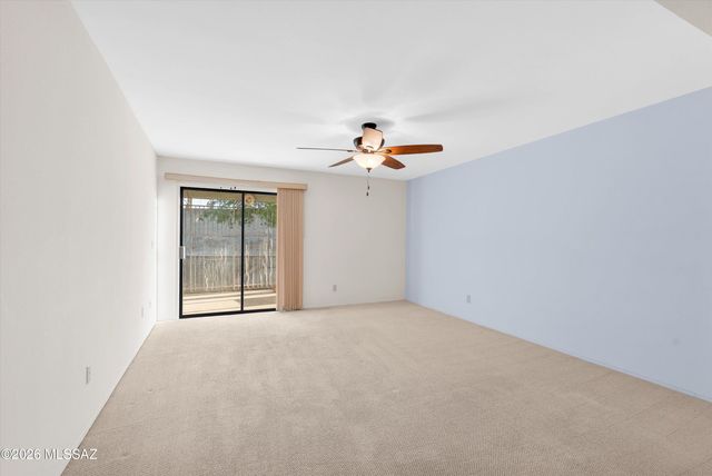 10760 E Placita Los Reyes, Tucson, AZ 85748