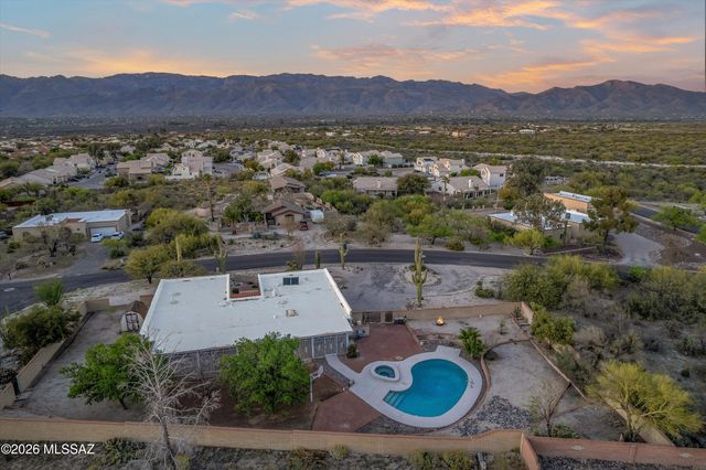 10760 E Placita Los Reyes, Tucson, AZ 85748