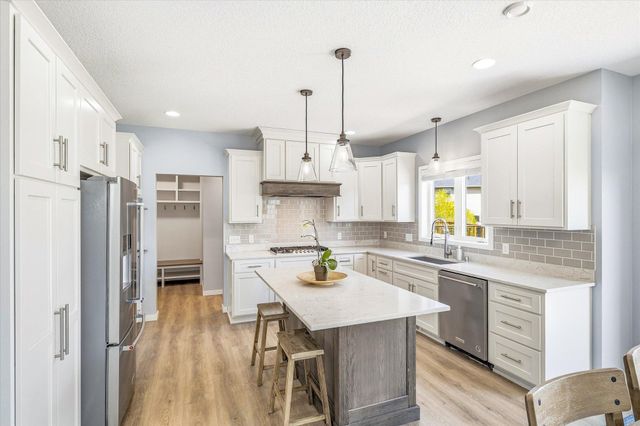 18612 Dunbury Avenue, Farmington, MN 55024