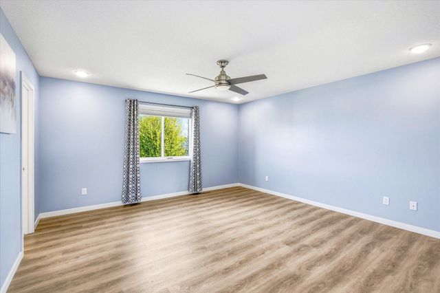18612 Dunbury Avenue, Farmington, MN 55024