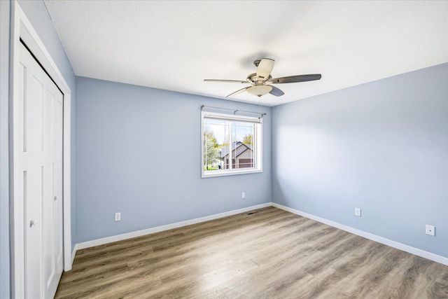 18612 Dunbury Avenue, Farmington, MN 55024