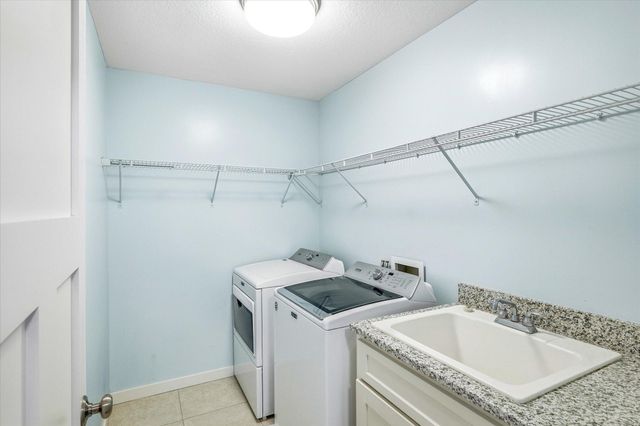 18612 Dunbury Avenue, Farmington, MN 55024