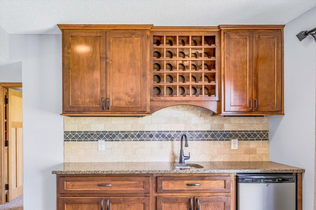 18612 Dunbury Avenue, Farmington, MN 55024