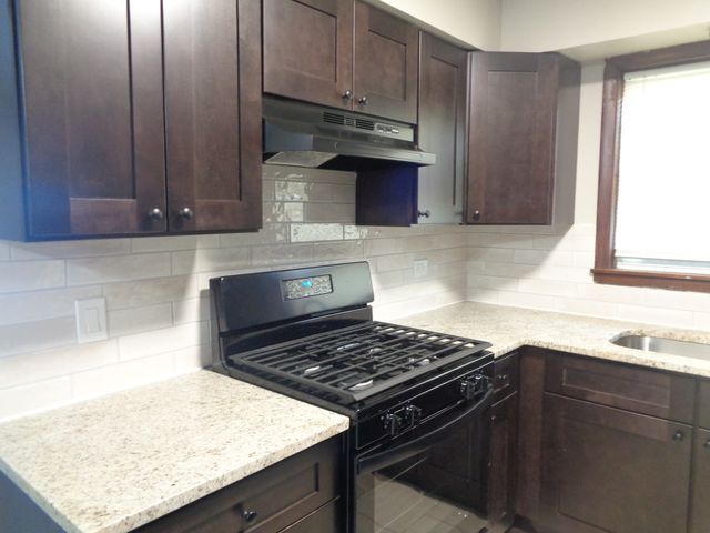 8149 W 83rd Place 1, Justice, IL 60458