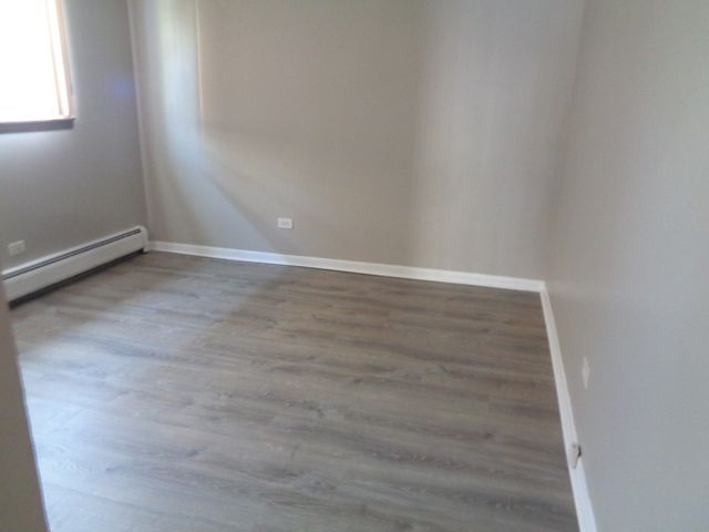 8149 W 83rd Place 1, Justice, IL 60458