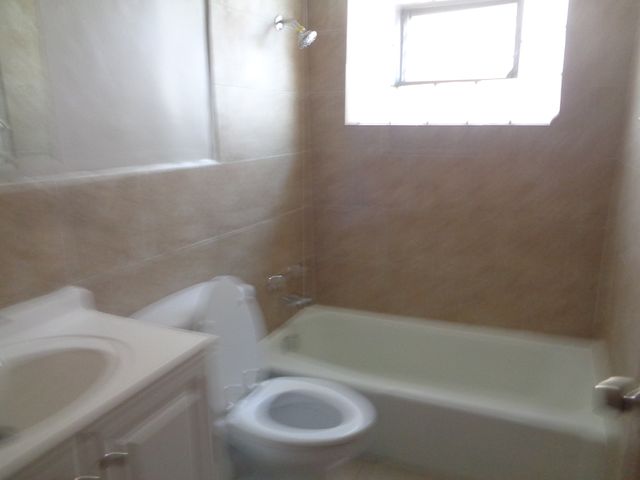 8149 W 83rd Place 1, Justice, IL 60458