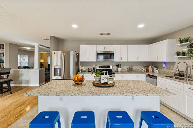 4826 Limestone Well Dr, San Antonio, TX 78247