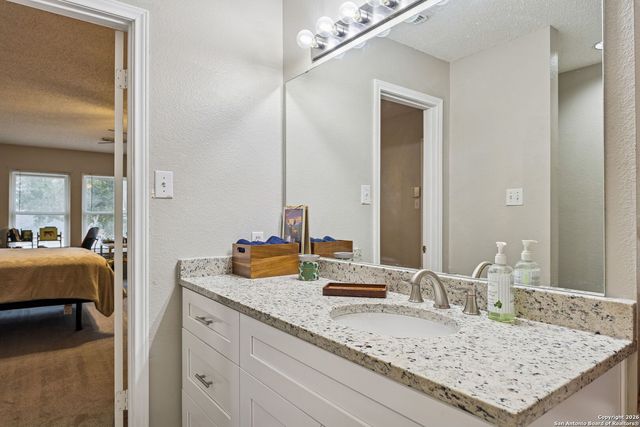 4826 Limestone Well Dr, San Antonio, TX 78247