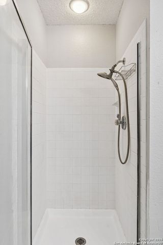 4826 Limestone Well Dr, San Antonio, TX 78247