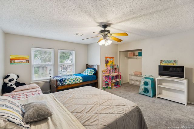 4826 Limestone Well Dr, San Antonio, TX 78247