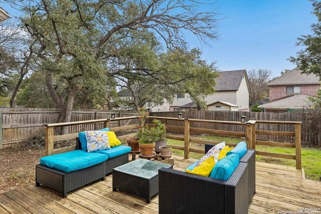 4826 Limestone Well Dr, San Antonio, TX 78247