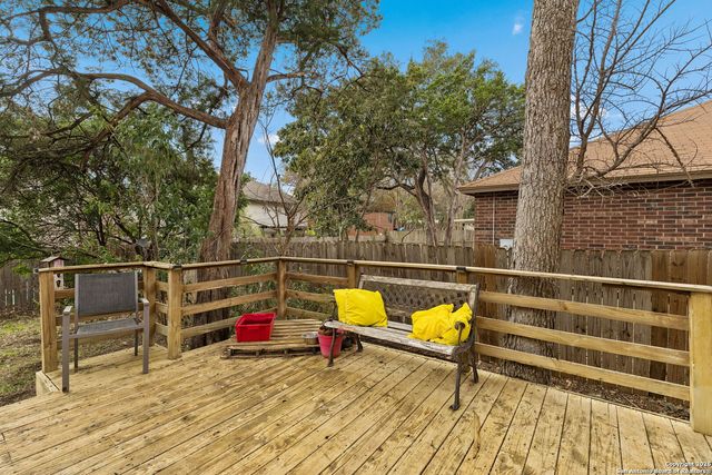 4826 Limestone Well Dr, San Antonio, TX 78247