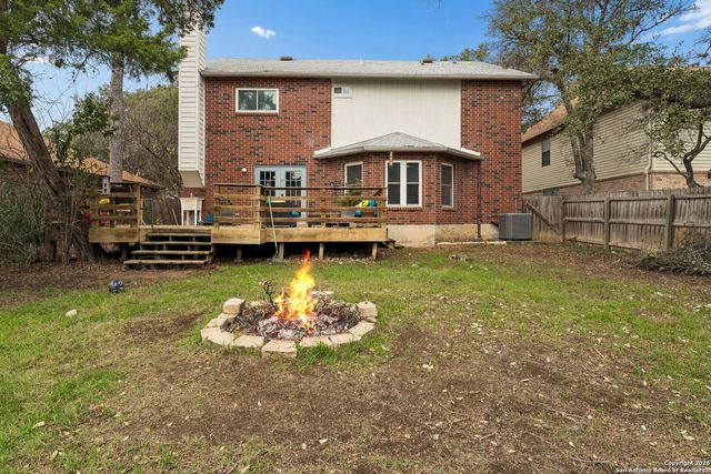 4826 Limestone Well Dr, San Antonio, TX 78247