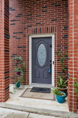 4826 Limestone Well Dr, San Antonio, TX 78247