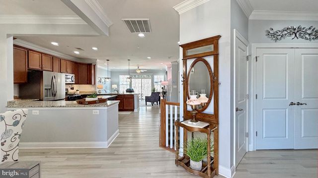 30 STEEPLECHASE DR, La Plata, MD 20646