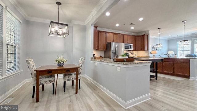 30 STEEPLECHASE DR, La Plata, MD 20646