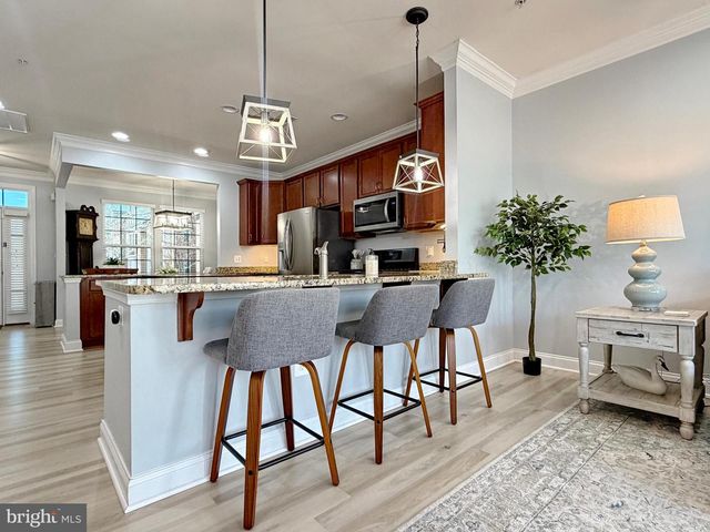 30 STEEPLECHASE DR, La Plata, MD 20646