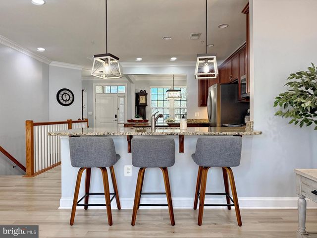 30 STEEPLECHASE DR, La Plata, MD 20646