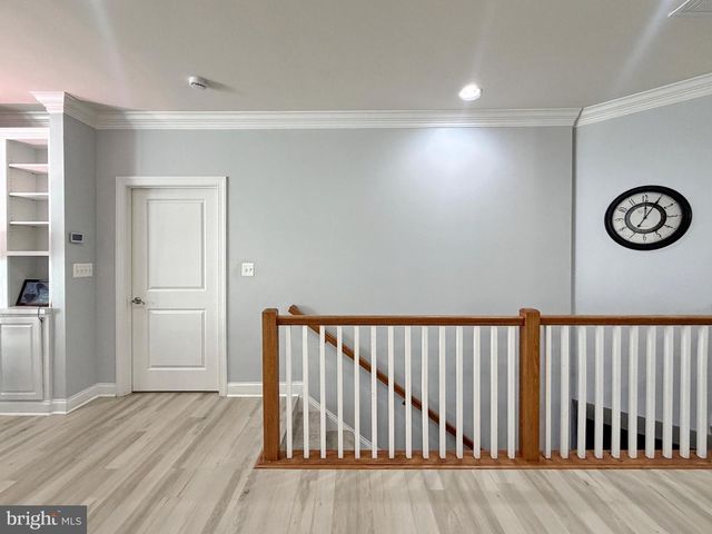 30 STEEPLECHASE DR, La Plata, MD 20646
