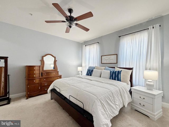 30 STEEPLECHASE DR, La Plata, MD 20646