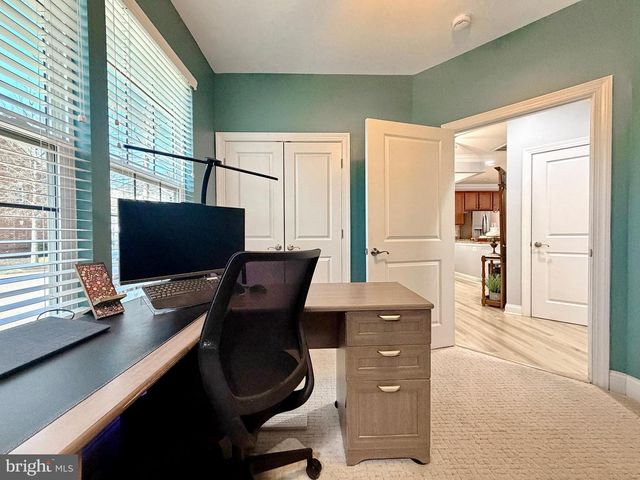 30 STEEPLECHASE DR, La Plata, MD 20646