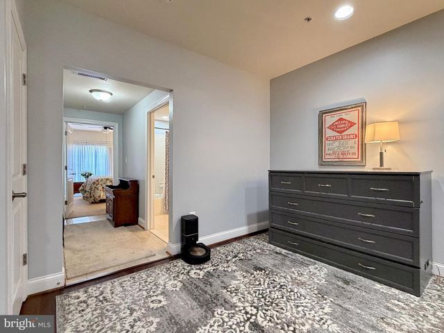 30 STEEPLECHASE DR, La Plata, MD 20646