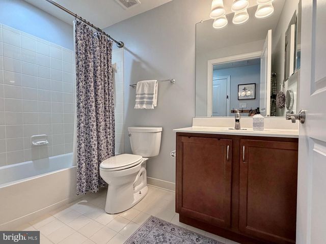 30 STEEPLECHASE DR, La Plata, MD 20646