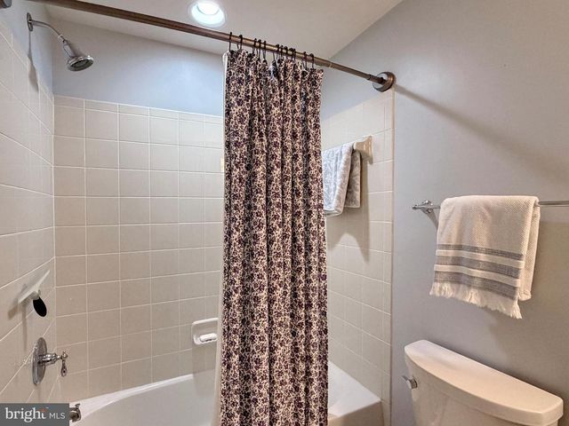 30 STEEPLECHASE DR, La Plata, MD 20646