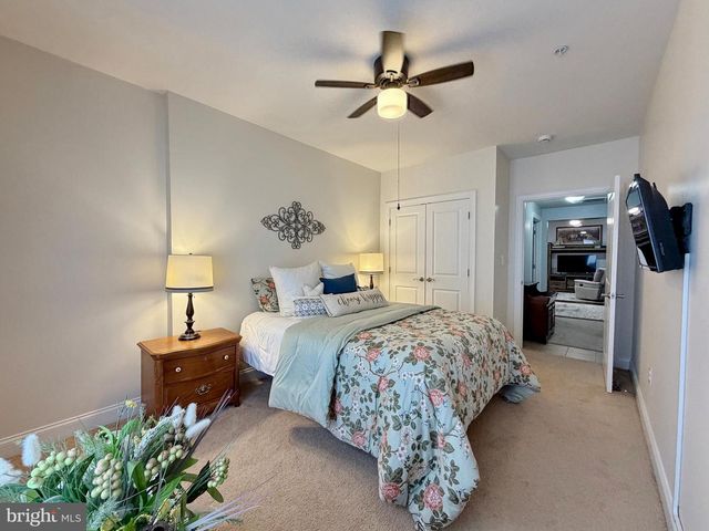 30 STEEPLECHASE DR, La Plata, MD 20646