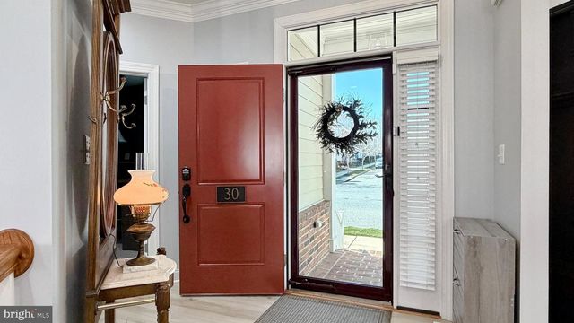 30 STEEPLECHASE DR, La Plata, MD 20646
