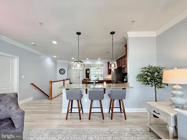 30 STEEPLECHASE DR, La Plata, MD 20646