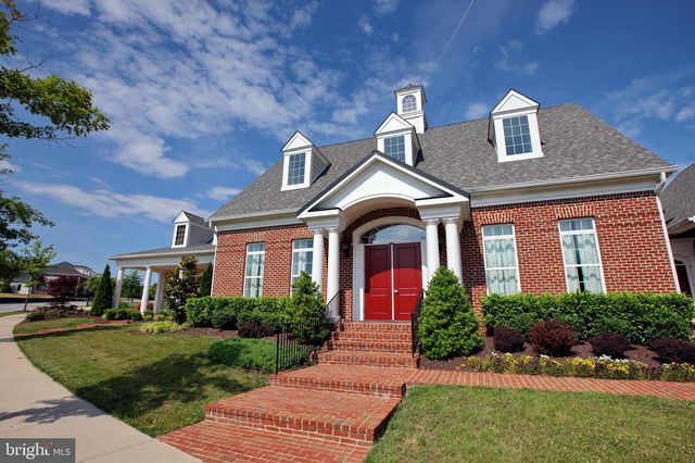30 STEEPLECHASE DR, La Plata, MD 20646