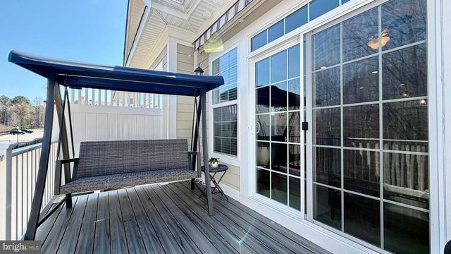 30 STEEPLECHASE DR, La Plata, MD 20646
