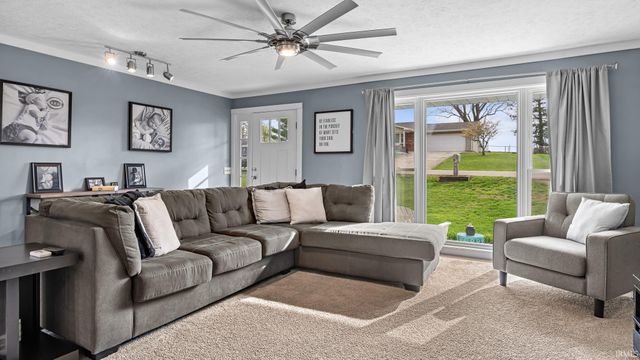 731 Rocky Creek East, Bedford, IN 47421