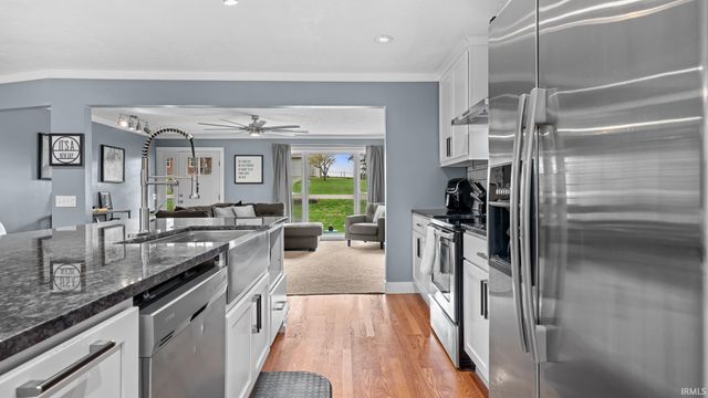 731 Rocky Creek East, Bedford, IN 47421