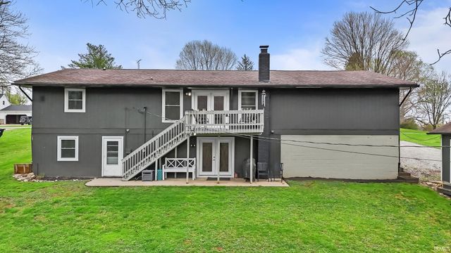 731 Rocky Creek East, Bedford, IN 47421